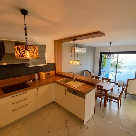 Villa Aleph-kiralik Muestakil Havuzlu Luex *