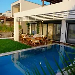 Aleph-kiralik Muestakil Havuzlu Luex Villa *