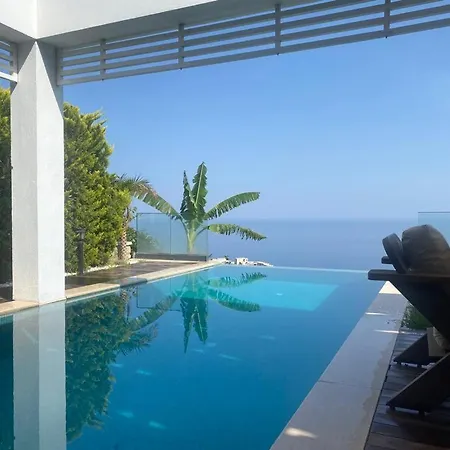 Aleph-kiralik Muestakil Havuzlu Luex 빌라 *