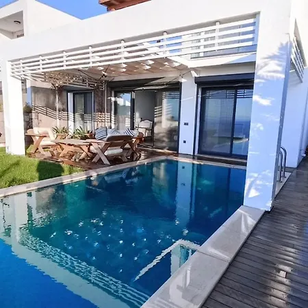 Villa Aleph-kiralık Müstakil Havuzlu Lüx Bodrum