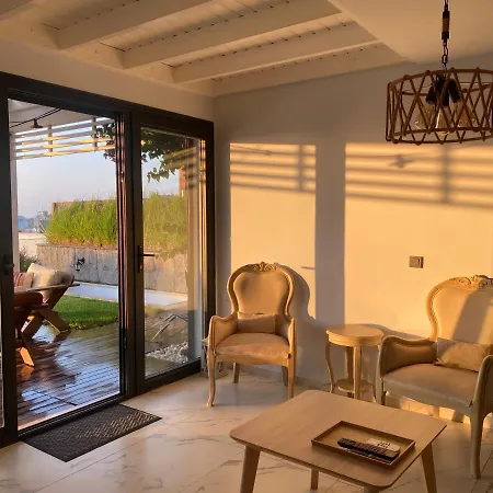 Aleph-kiralık Müstakil Havuzlu Lüx *