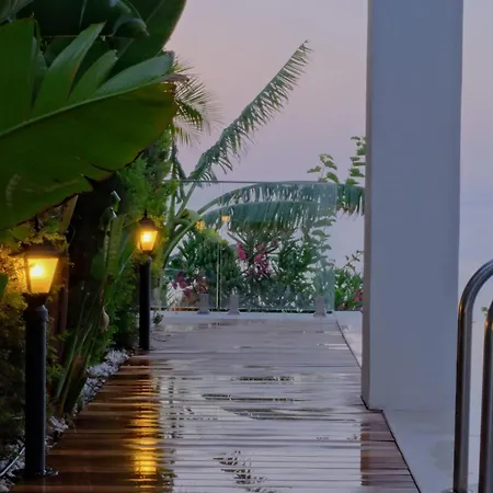 Aleph-kiralik Muestakil Havuzlu Luex 빌라 *