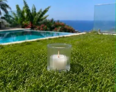 Aleph-harika Manzarali Muestakil Havuzlu Villa *