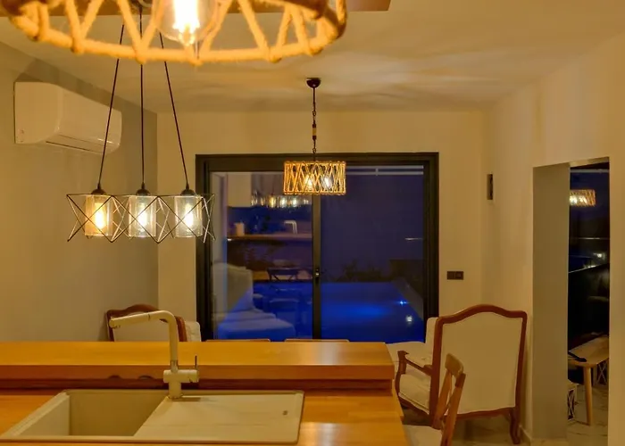 Villa Aleph-kiralik Muestakil Havuzlu Luex *