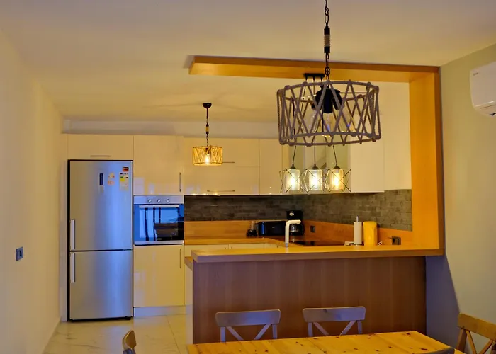 Aleph-kiralik Muestakil Havuzlu Luex Villa