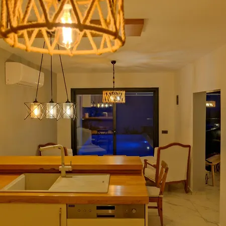 Vila Aleph-kiralik Muestakil Havuzlu Luex *