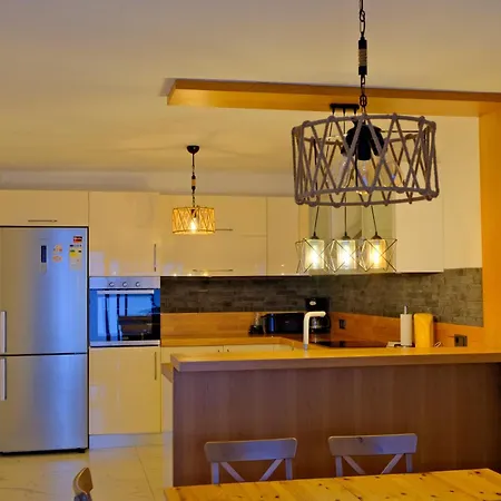 Aleph-kiralik Muestakil Havuzlu Luex Vila